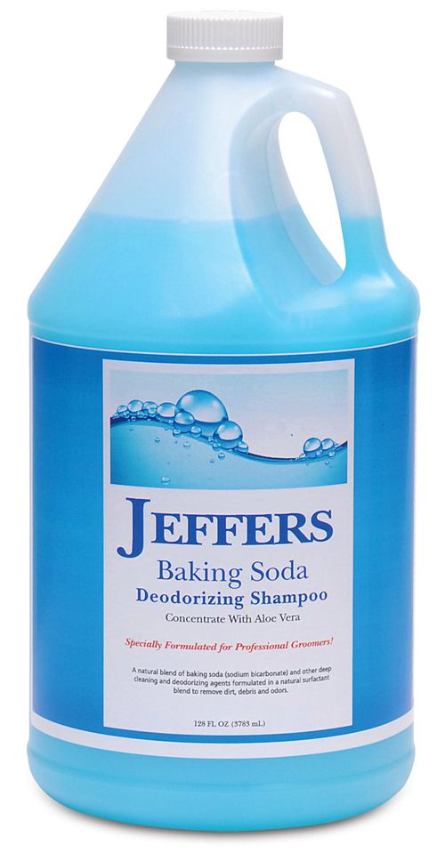 Deodorizing Pet Shampoo with Baking Soda